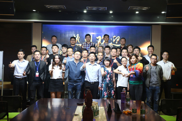 <b>讓愛回家！英嘉尼智能影院第四期特訓(xùn)營交流暨客戶答謝會圓滿成功！</b>